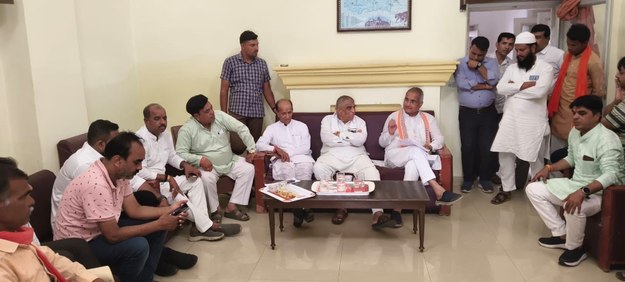 बायपास निर्माण को लेकर नागरिकों ने सांसद से की मुलाकात, शहरी क्षेत्र से दूर बनाने की रखी मांग