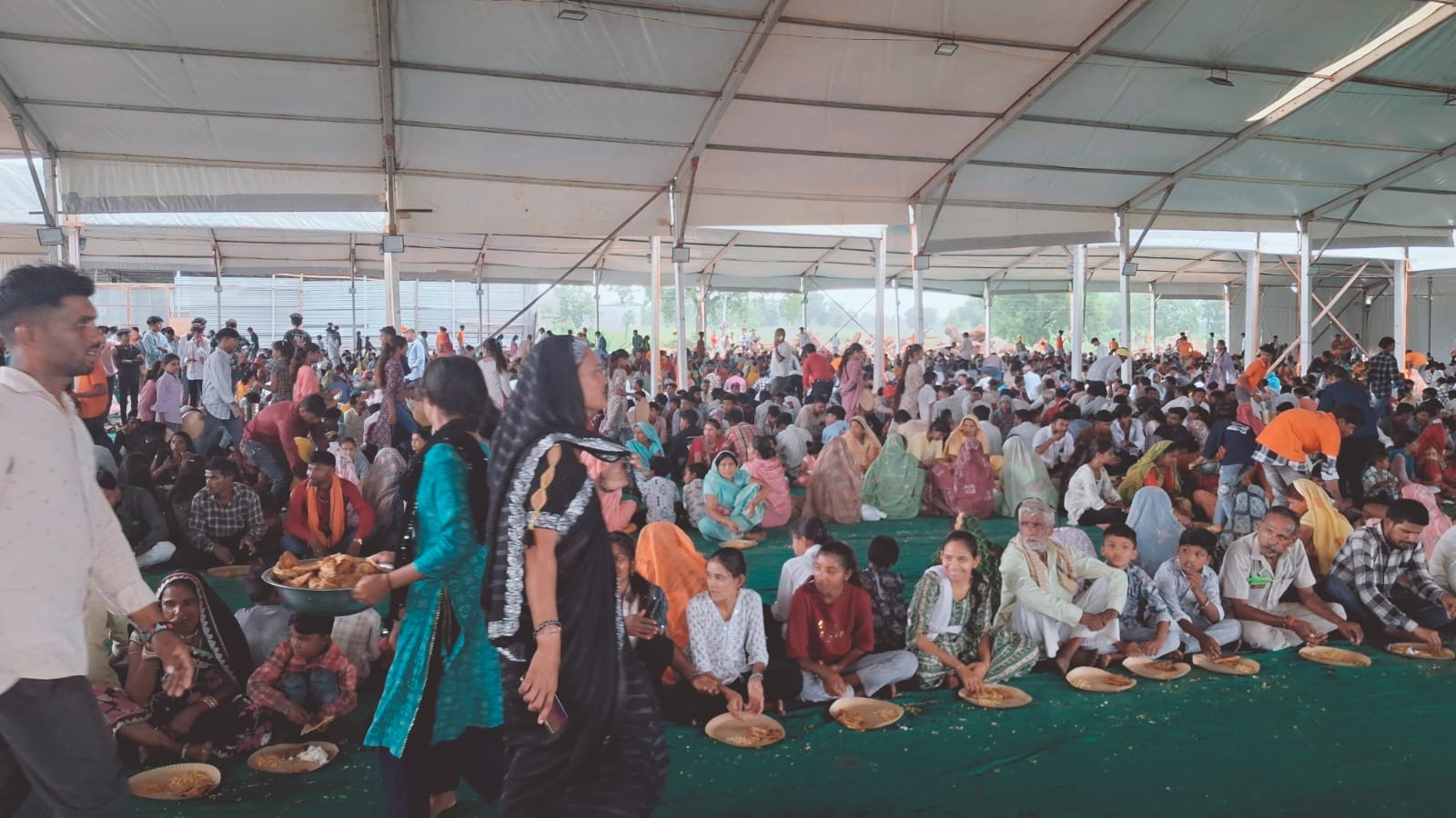 मनावर। गायत्री शक्तिपीठ मनावर में गुरु पूर्णिमा का पर्व हर्ष उल्लास के साथ मनाया गया