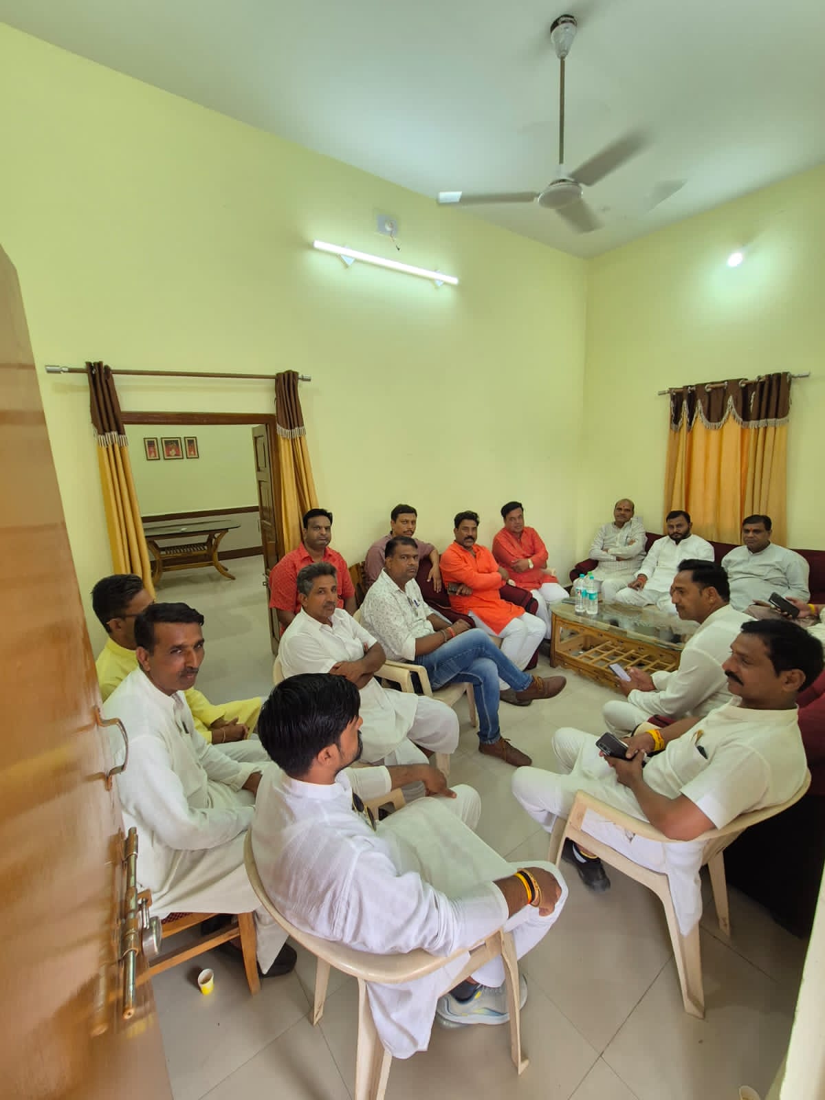 भाजपा जिला अध्यक्ष ने किया ऐलान — “एक पेड़ माँ के नाम” अभियान के तहत लगाए जाएंगे एक हजार पौधे