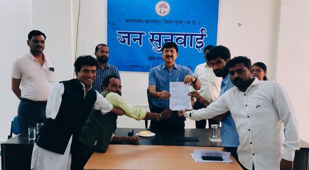 हक की लड़ाई, शांति और स्वाभिमान के साथ: गुना में दिव्यांगों का अनोखा प्रदर्शन शुरू