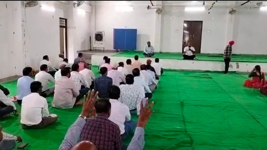 शिक्षकों के लिए ध्यान सत्र आयोजित हुआ ,शुभ योग फैमिली ने दिया मानसिक शांति का संदेश