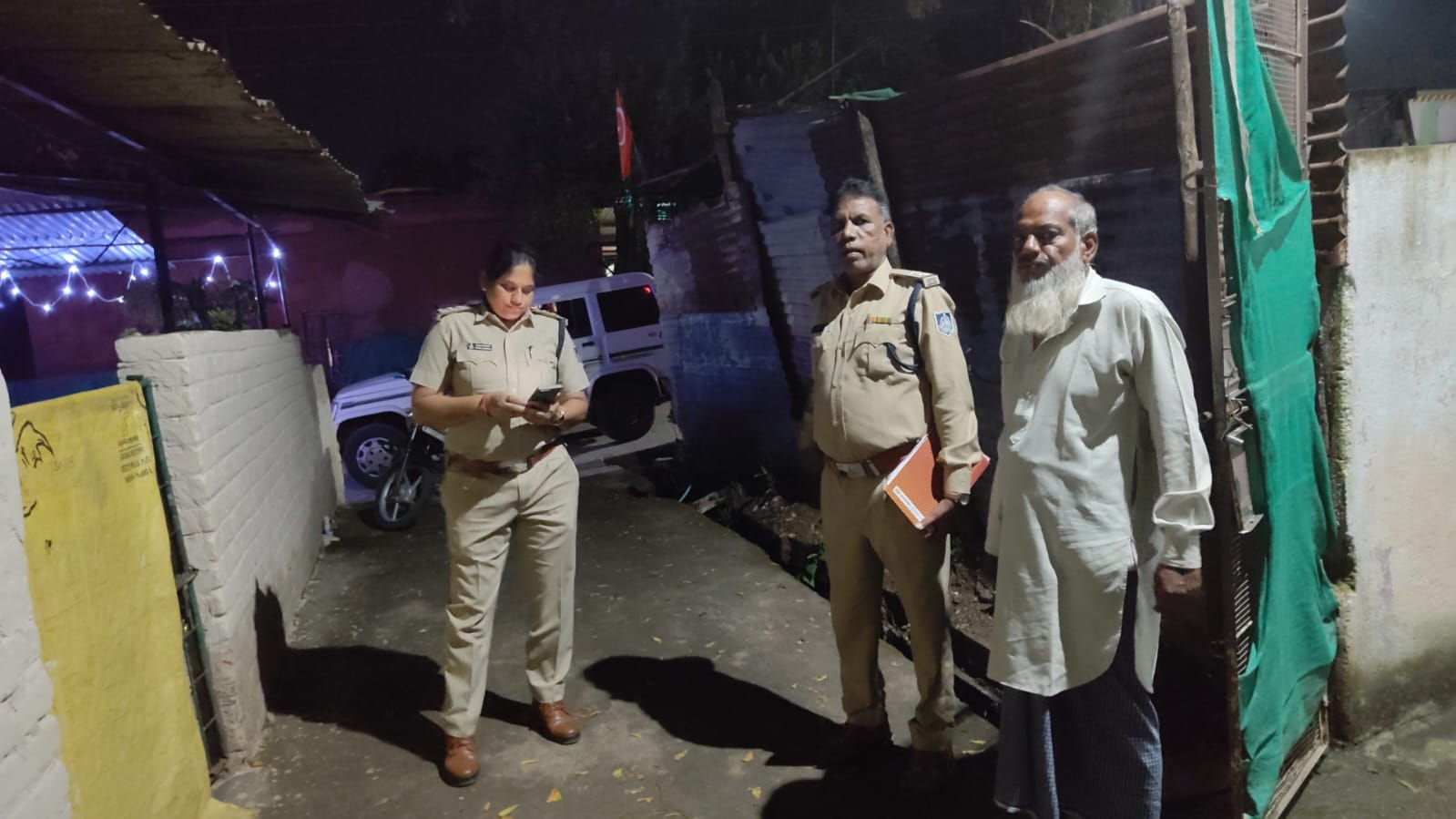 पुलिस महानिदेशक महोदय के निर्देशानुसार पुलिस अधीक्षक महोदय के नेतृत्व में जिले के सभी थाना क्षेत्रों में एक साथ किया गया “नाइट कांबिंग ऑपरेशन