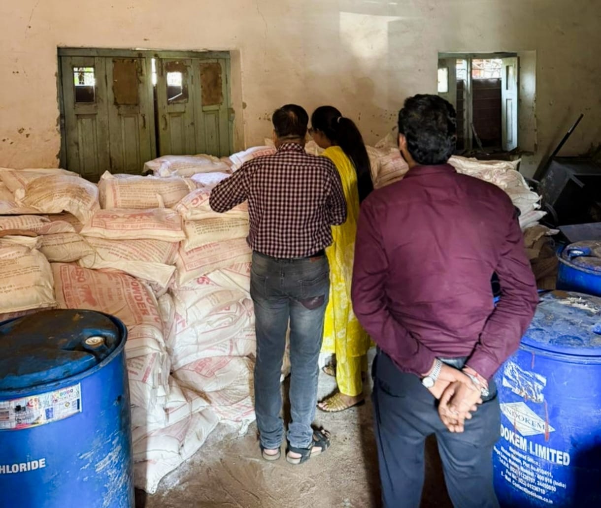 मुख्य नगर पालिका अधिकारी सुश्री मंजुषा खत्री द्वारा स्वास्थ्य शाखा के स्टोर का निरीक्षण किया