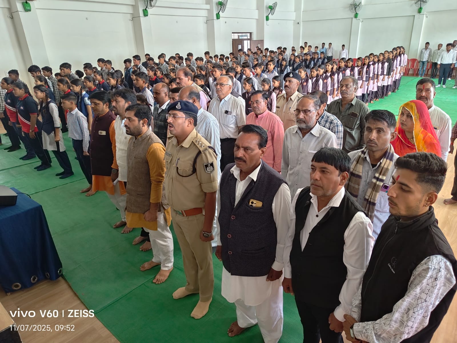 शासकीय सांदीपनि स्कूल में हुआ वंदे मातरम् रचना के 150 वर्ष पूरे होने पर कार्यक्रम का आयोजन देखा पीएम के कार्यक्रम का लाइव प्रसारण