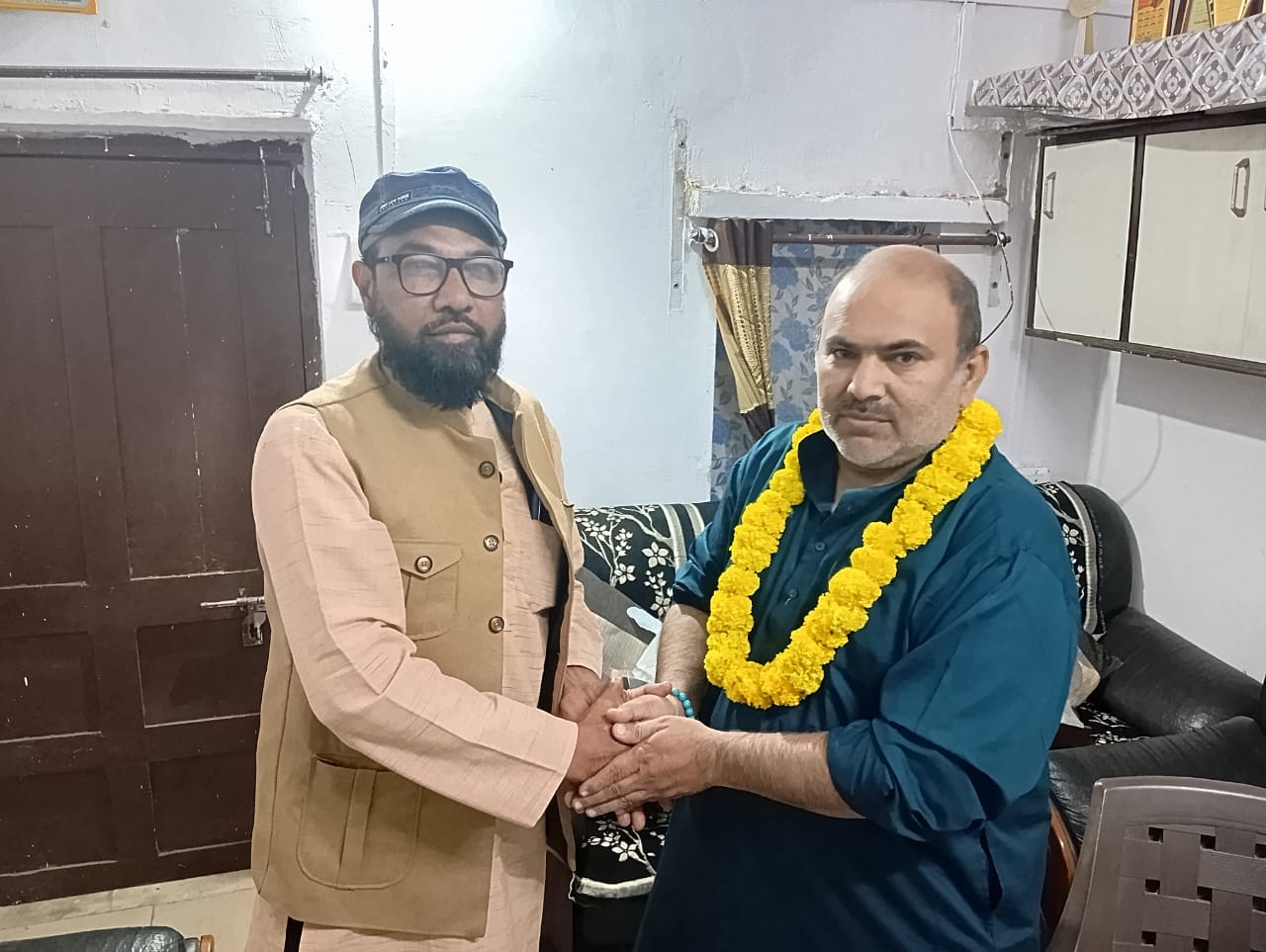 राष्ट्रीय विधिक सेवा दिवस *और विश्व उर्दू दिवस 9 नवंबर को डॉ सैयद खालिद केस,शाद कुरैशी,एज़द कुरैशी भोपाल को सम्मानित किया