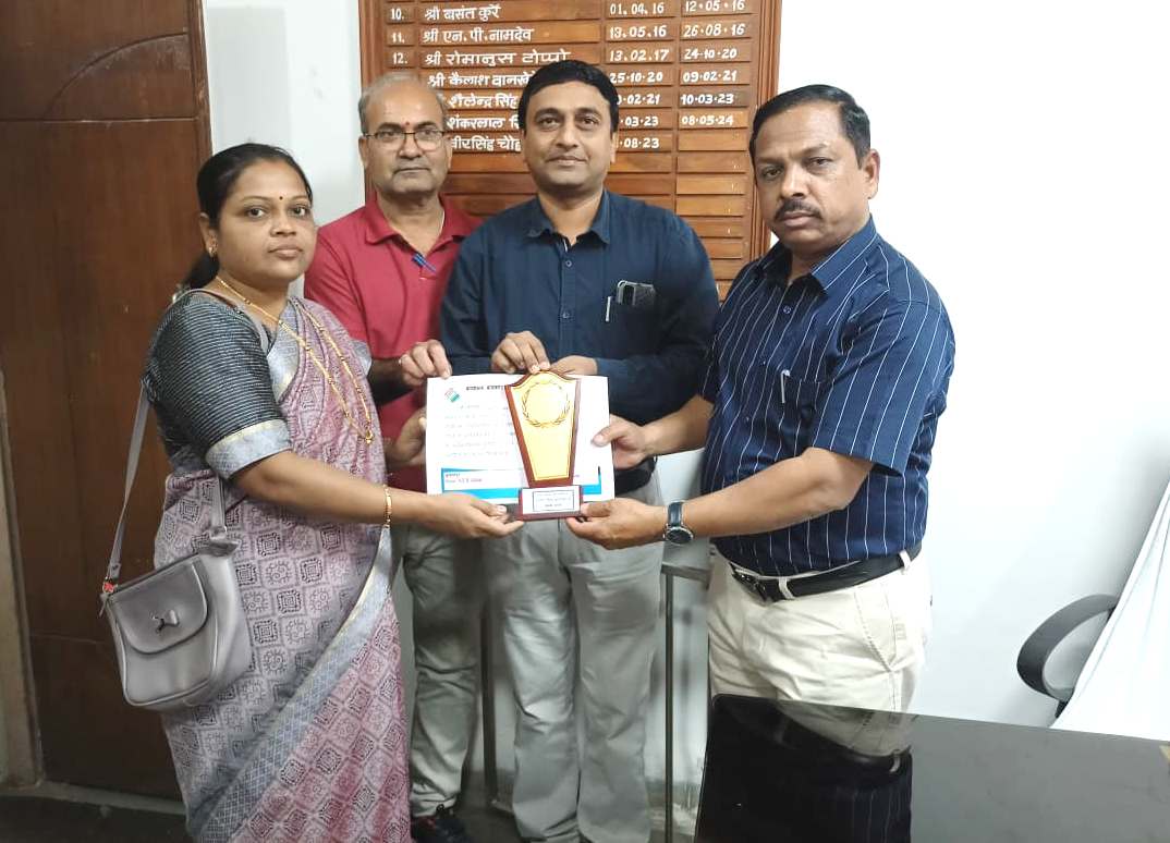 शत प्रतिशत डिजिटाइजेशन का कार्य पूरा करने वाली जिले की पहली बीएलओ श्रीमति ज्योति पवार