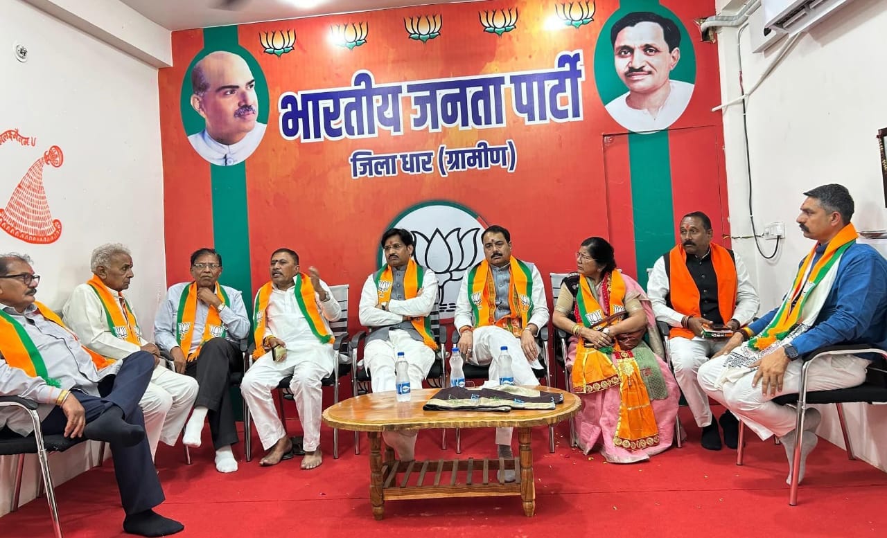 कार्यकर्ता पूर्ण निष्ठा के साथ एस आर आई मैं जुड़ जाए मतदाता सूची का शुद्धिकरण होगा :-श्री रणवीर सिंह रावत