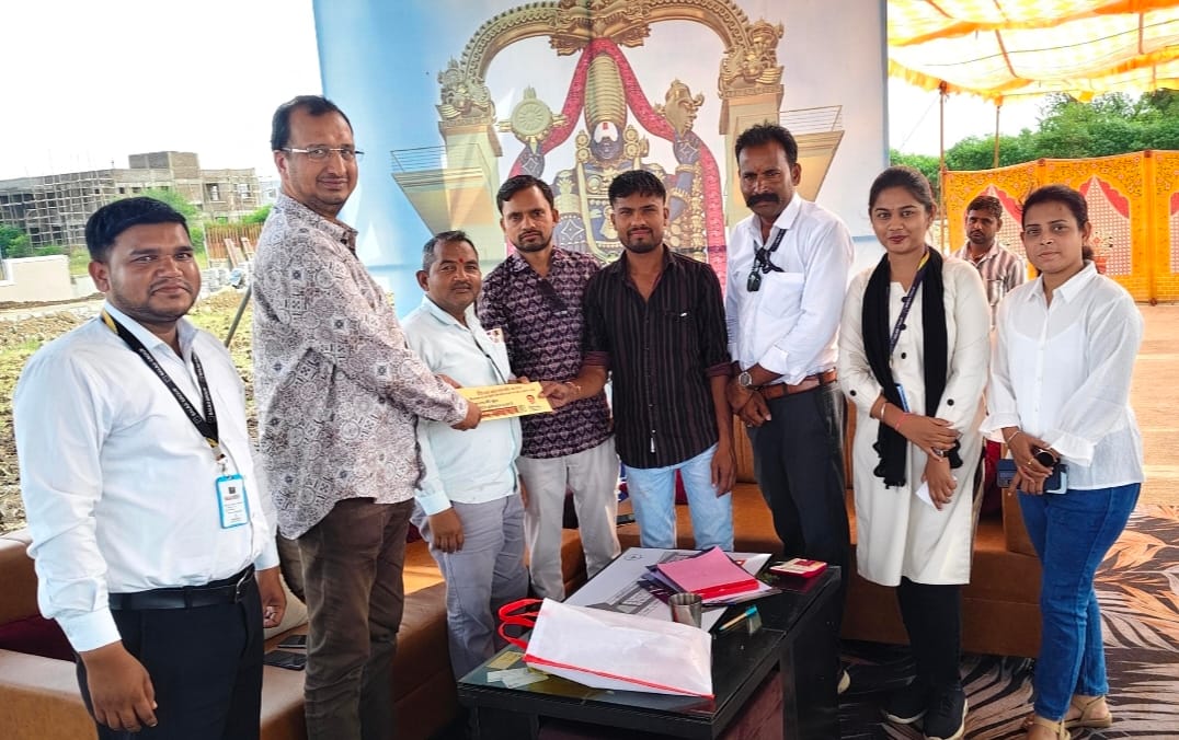 पद्मावती धाम में बालाजी ग्रुप का तीन दिवसीय आवास मेला शुरू,हो रही शानदार बुकिंग लकी ड्रा में मिलेंगे लाखों के पुरस्कार