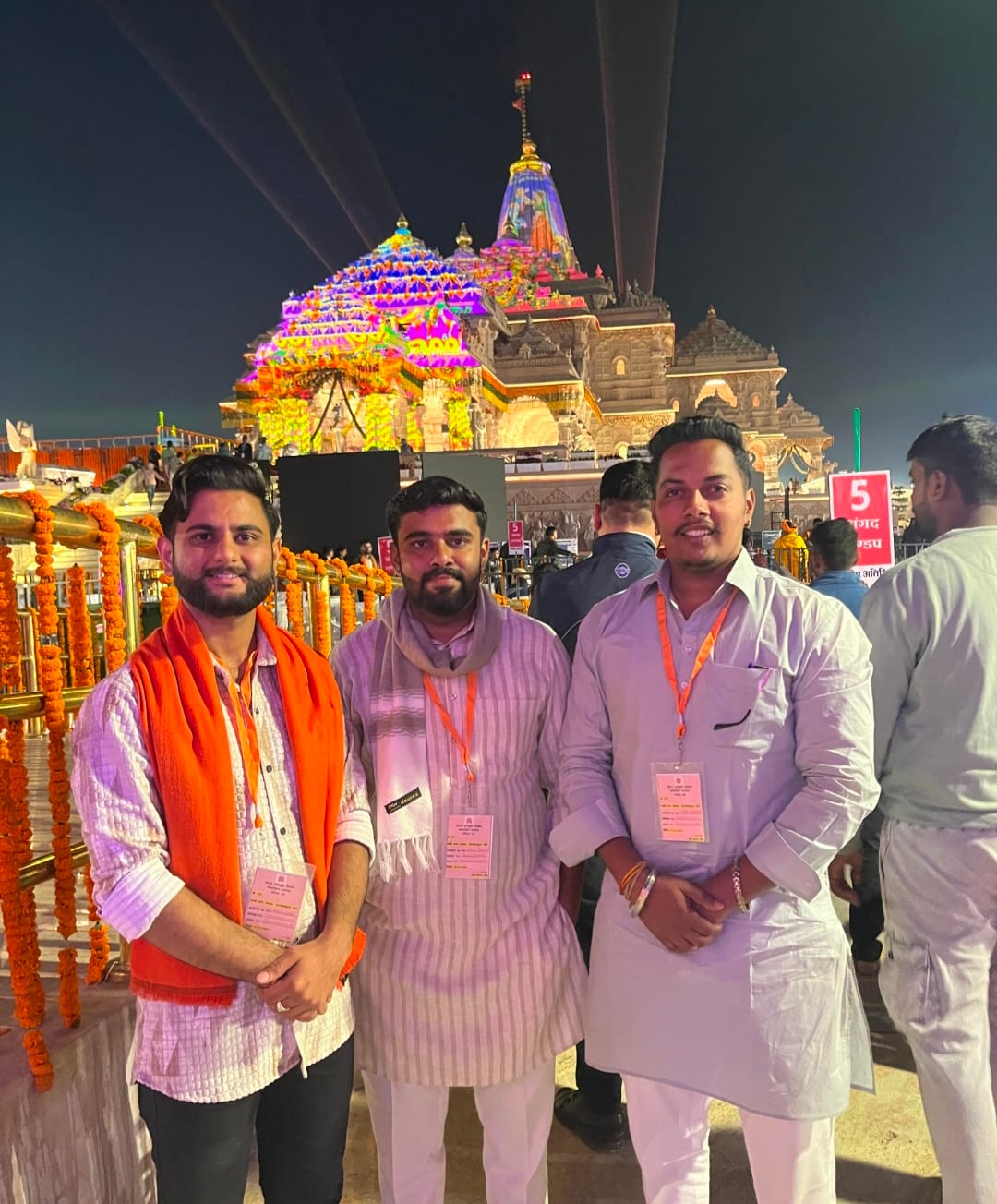 सुसनेर से अयोध्या पहुंच सेवाभाव में जुटे विहिप बजरंग दल कार्यकर्ता