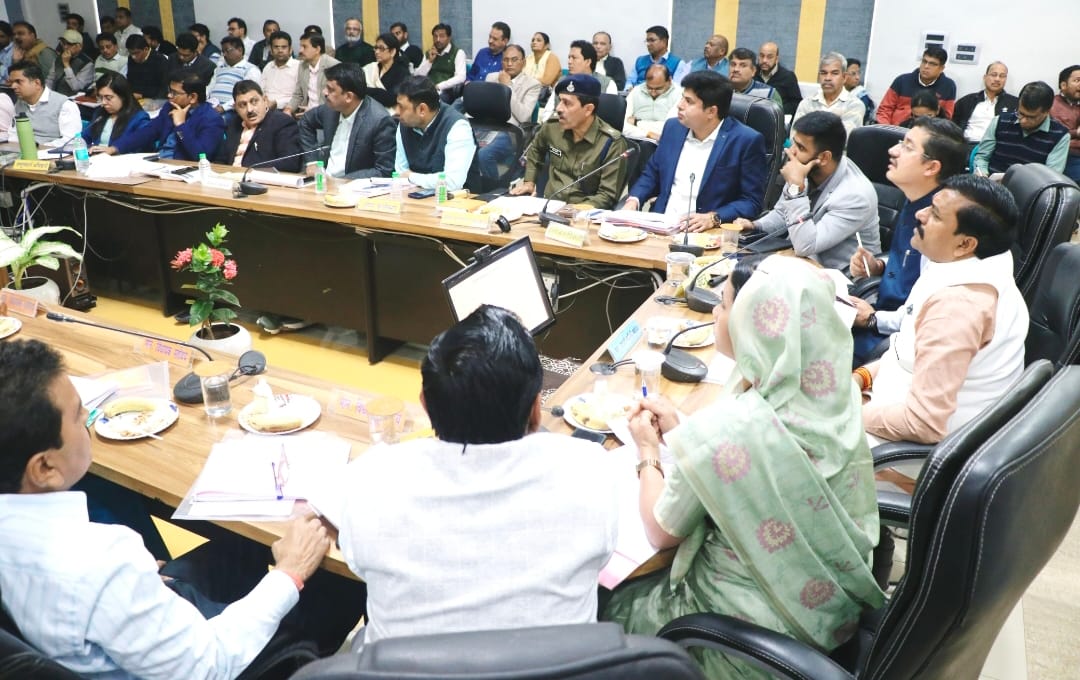 जल जीवन मिशन की पेयजल योजनाओं में लापरवाही बरतने वाले ठेकेदारों को ब्लैकलिस्टेड करें-मंत्री धर्मेंद्र लोधी