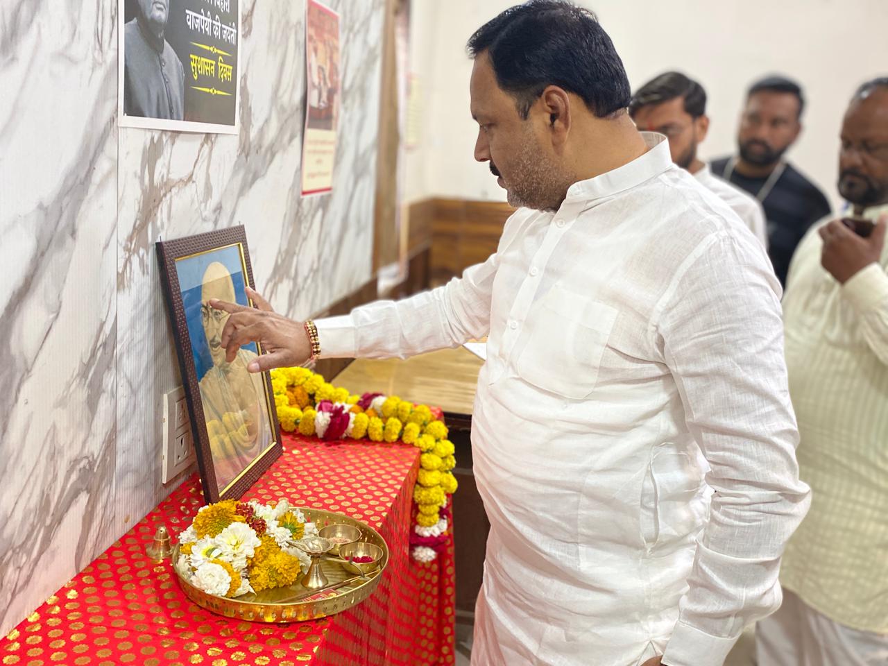 नगर परिषद शाहपुर में महात्मा गांधीजी की पुण्यतिथि मनाई एवं मद्य निषेध संकल्प दिवस मनाया