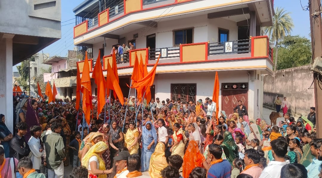 रिंगनोद में विराट हिंदू सम्मेलन संपन्न, जुलूस व भजन-प्रसाद के साथ मनाया गया उत्सव